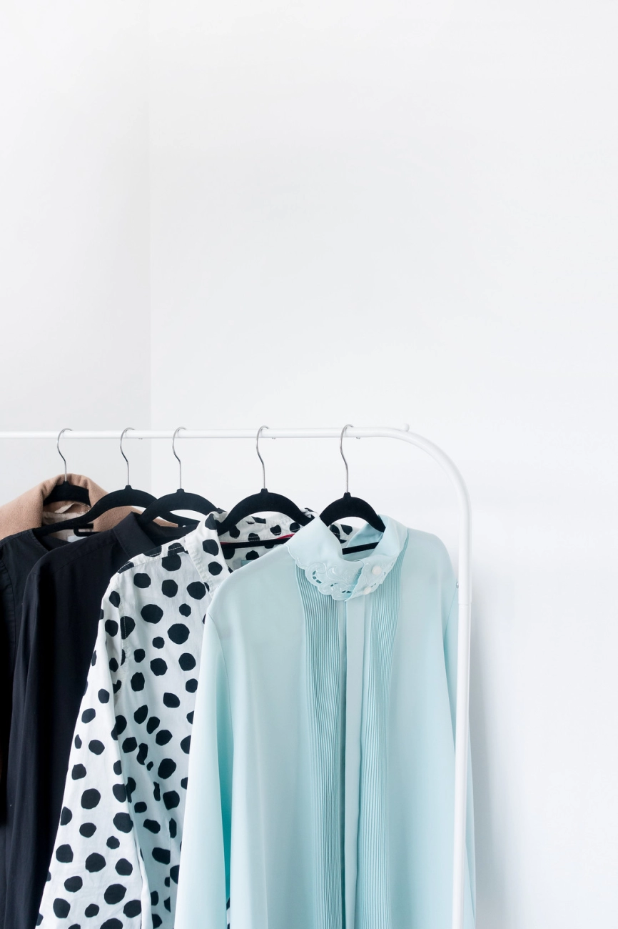 Seasonal Wardrobe Reset Guide Build a Capsule Closet with Ease
